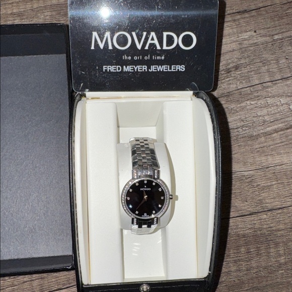 Movado Women’s Swiss Faceto Diamond watch main image 6